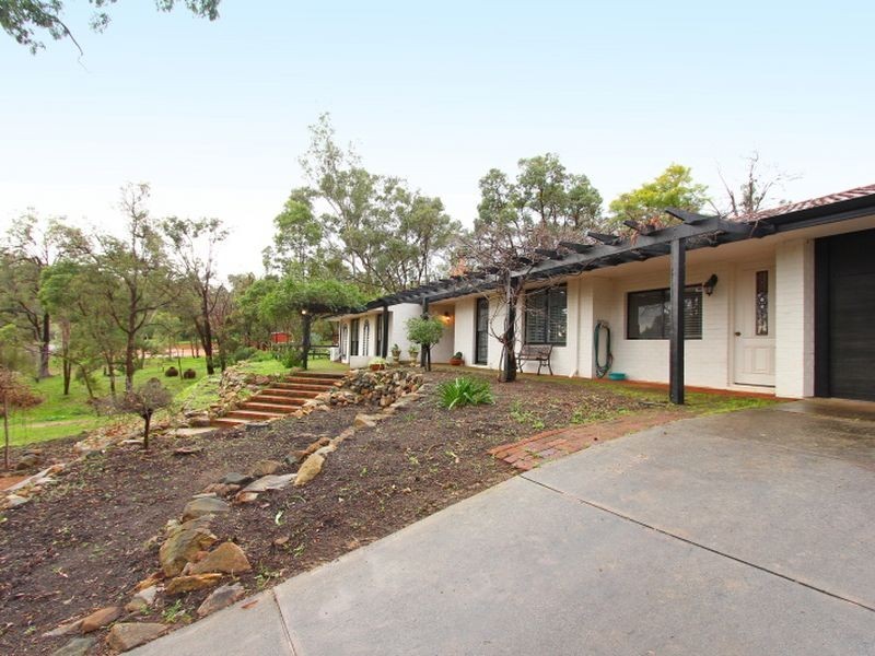 2265 Clayton Road, Helena Valley WA 6056