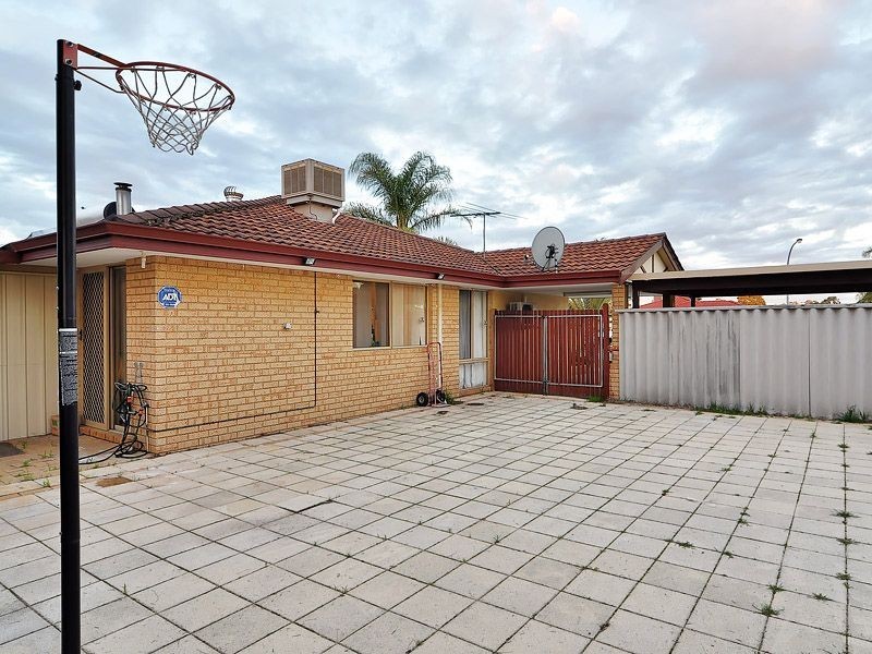 9 Rosella Place, Gosnells WA 6110