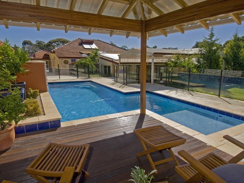 16 Kennard Street, Kensington WA 6151