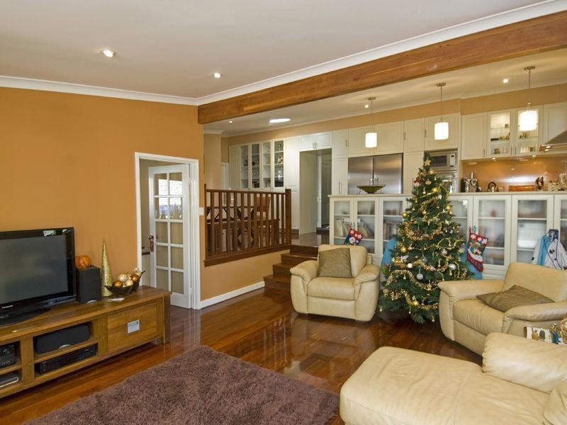 16 Kennard Street, Kensington WA 6151