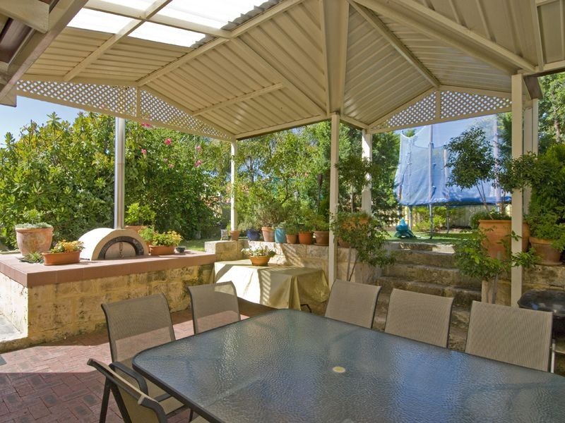 16 Kennard Street, Kensington WA 6151