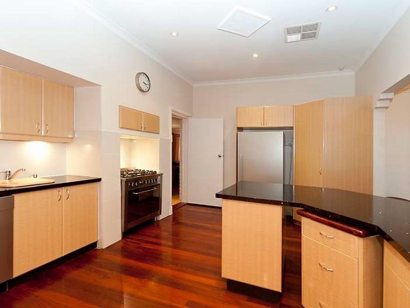 49 Edgecumbe Street, Como WA 6152