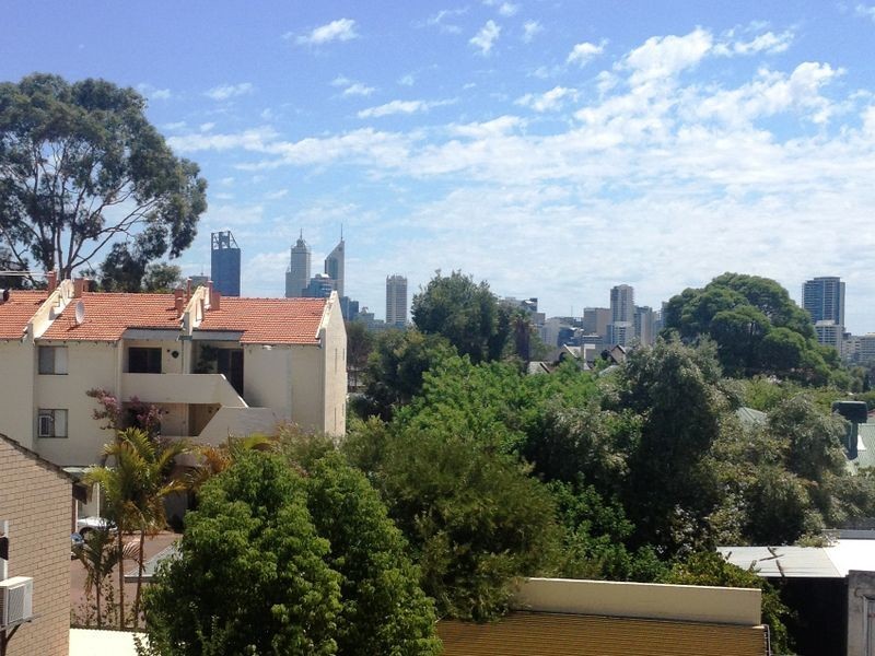 17/354 Mill Point Road, South Perth WA 6151