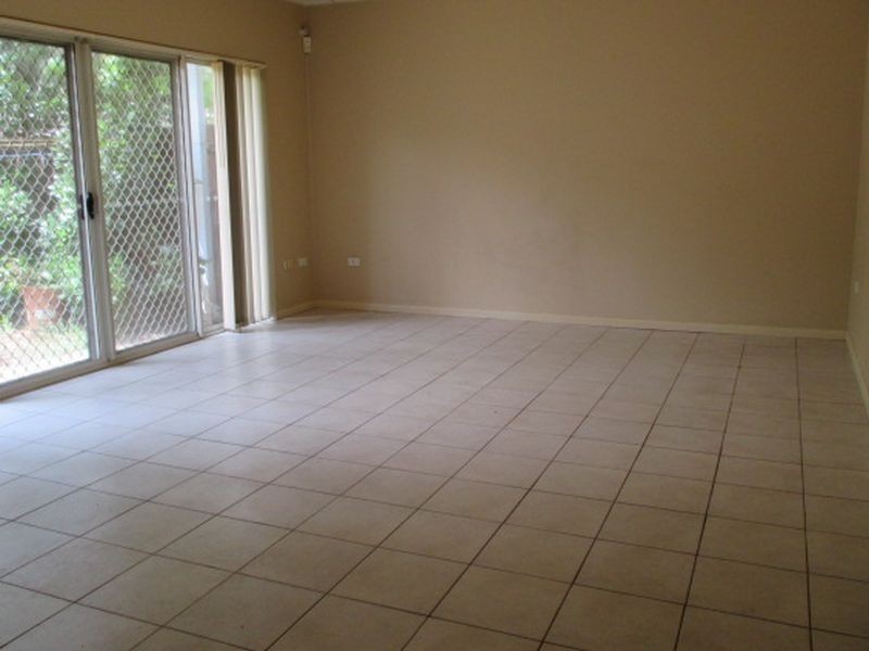 2/317 Blaxcell Street, Granville NSW 2142