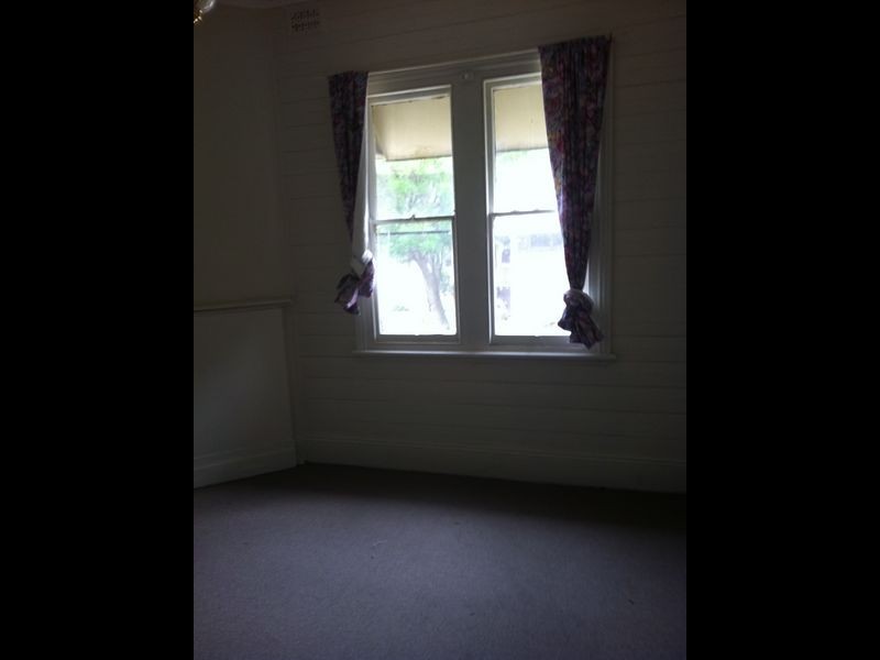 77 Woodville Road, Granville NSW 2142