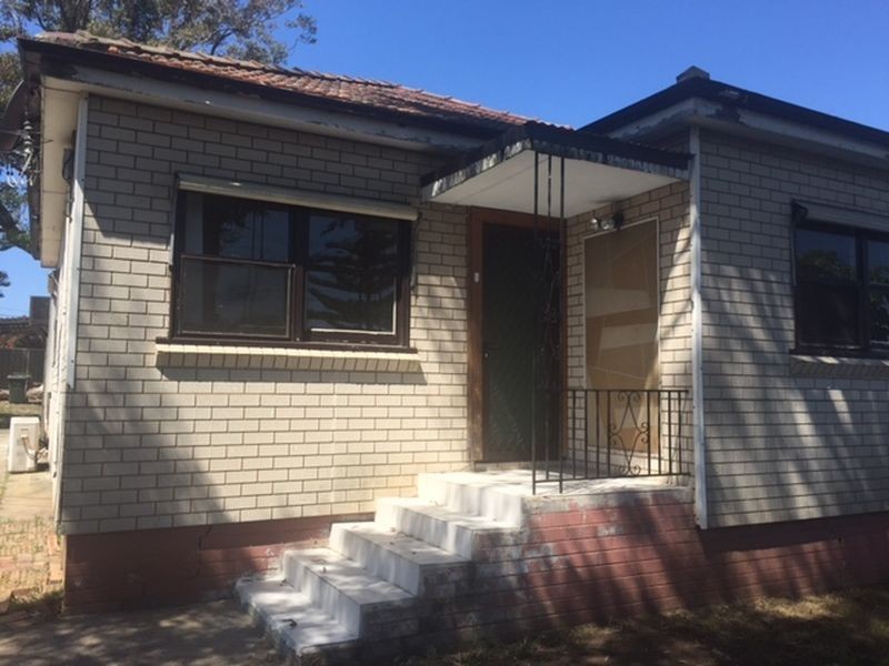 239 Blaxcell Street, Granville NSW 2142