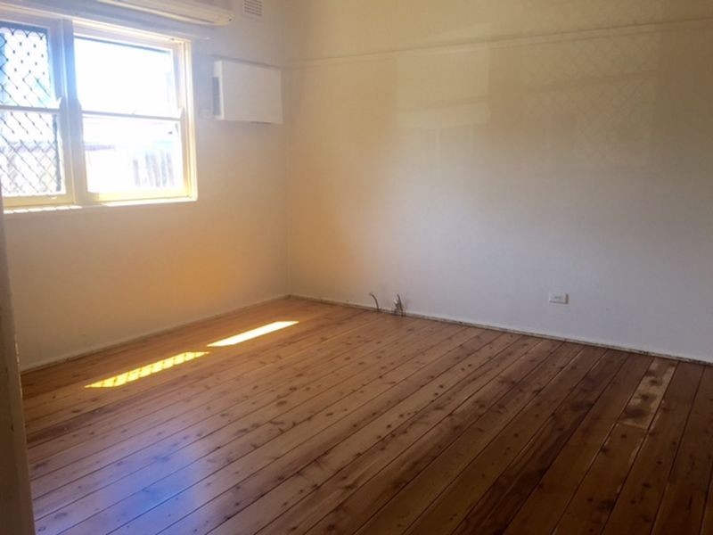 239 Blaxcell Street, Granville NSW 2142