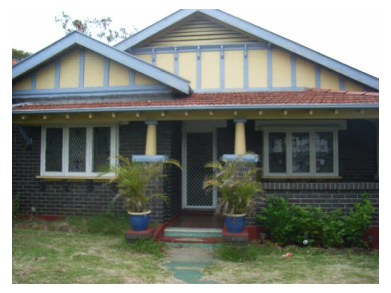 123 Woodville Road, Granville NSW 2142