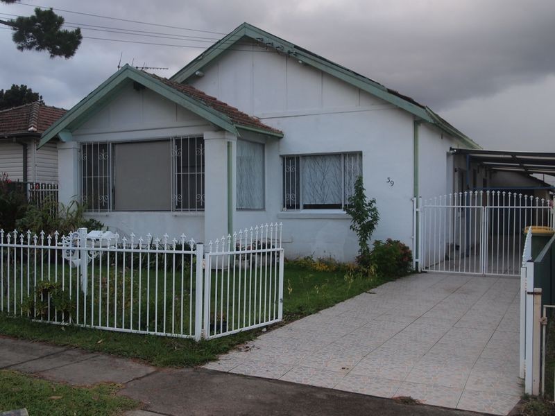 39 Boronia Street, Granville NSW 2142