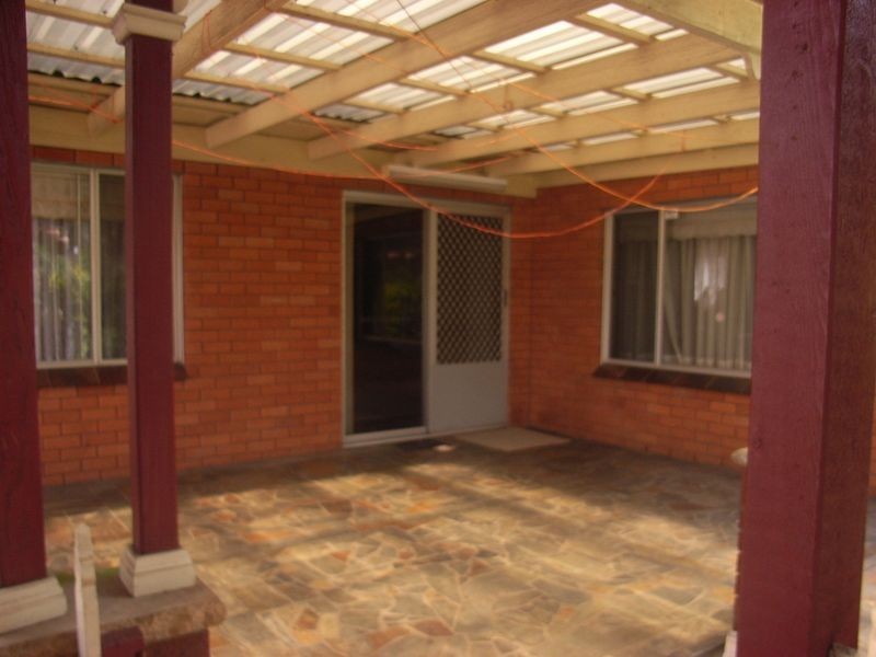 6 Jacaranda Drive, Georges Hall NSW 2198