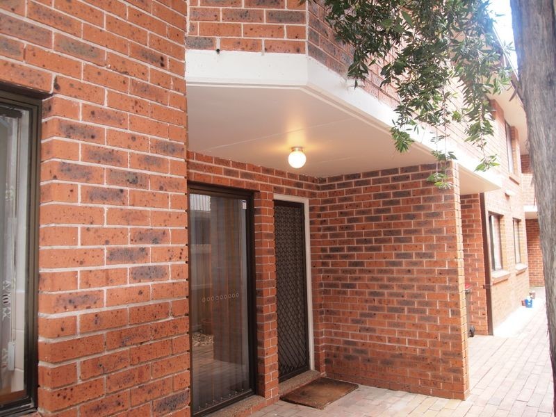 2/18-20 The Trongate, Granville NSW 2142