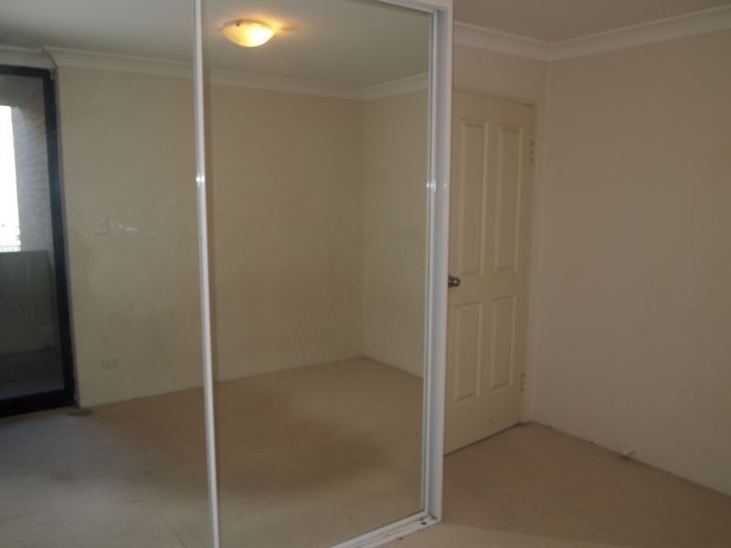 9/57-61 Penelope Lucas Lane, Rosehill NSW 2142