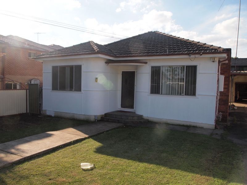 17 Mountford Avenue, Guildford NSW 2161