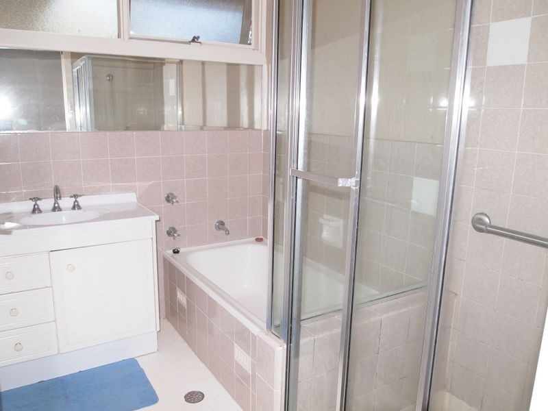 2 George Parade, Baulkham Hills NSW 2153