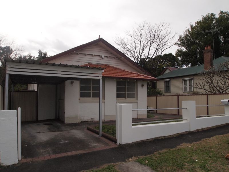 11 Charles Street, Granville NSW 2142