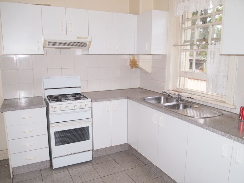 11 Charles Street, Granville NSW 2142