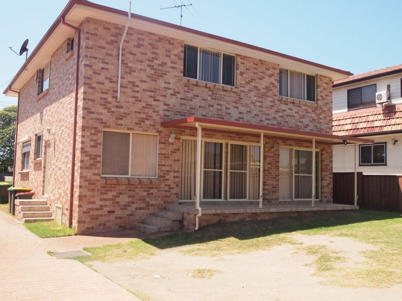 2/442 Blaxcell Street, Granville NSW 2142