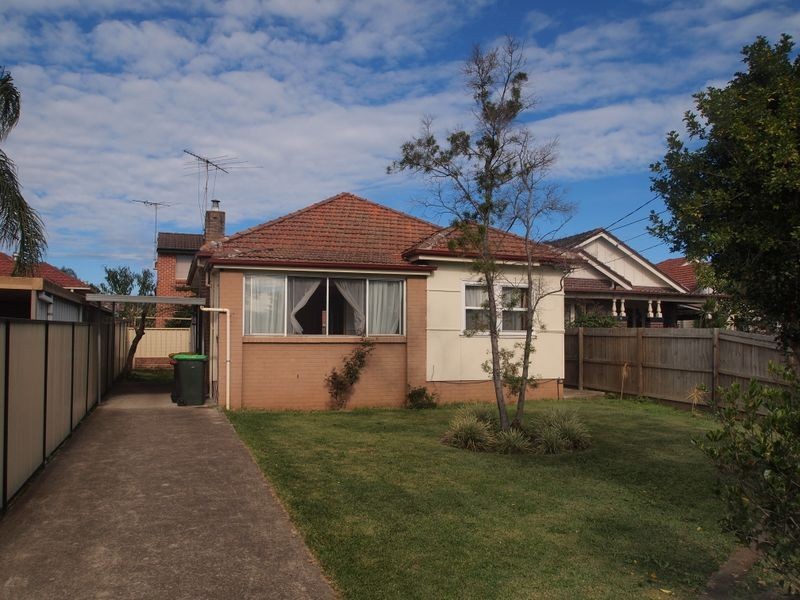 8 Wallace Street, Granville NSW 2142