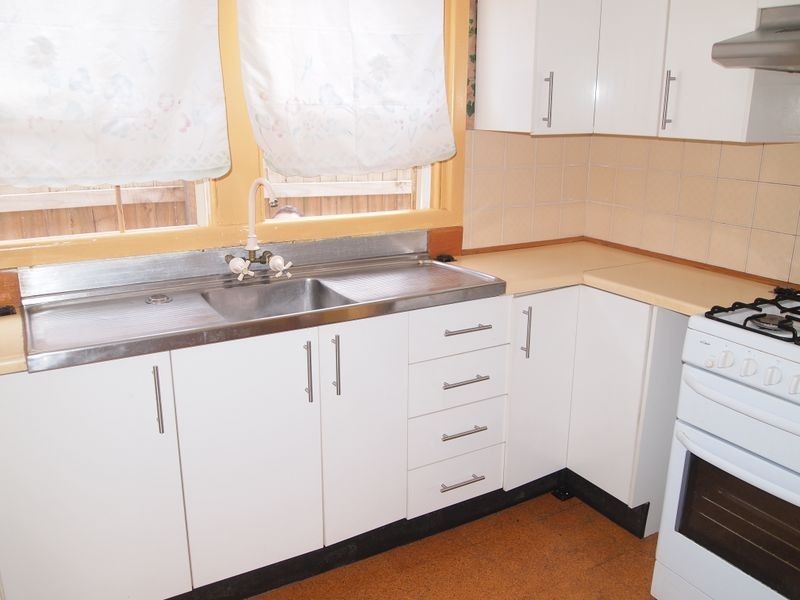 8 Wallace Street, Granville NSW 2142