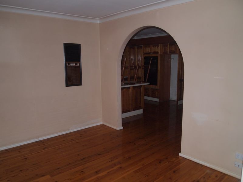 14 Barbara Crescent, Merrylands NSW 2160