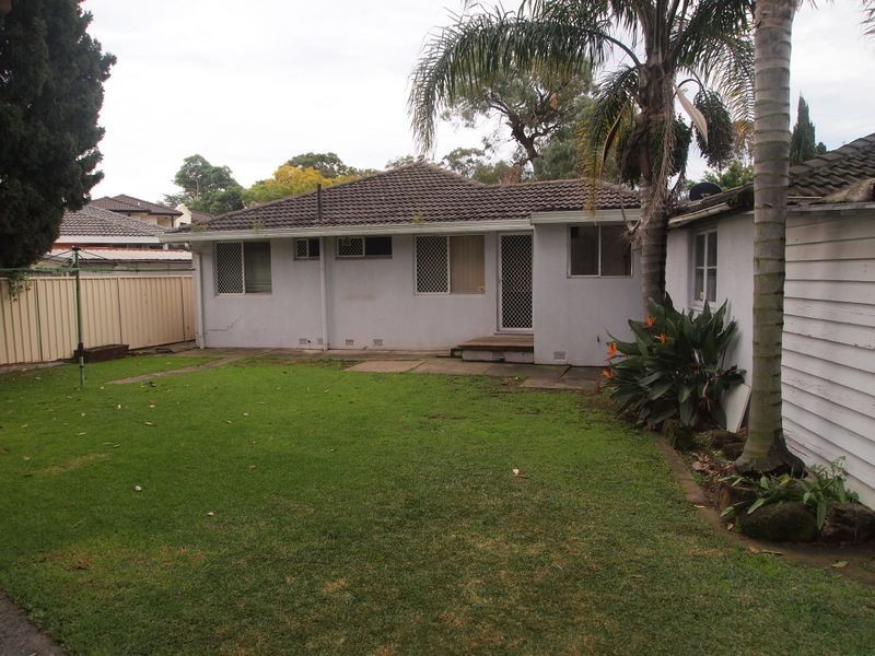 14 Barbara Crescent, Merrylands NSW 2160