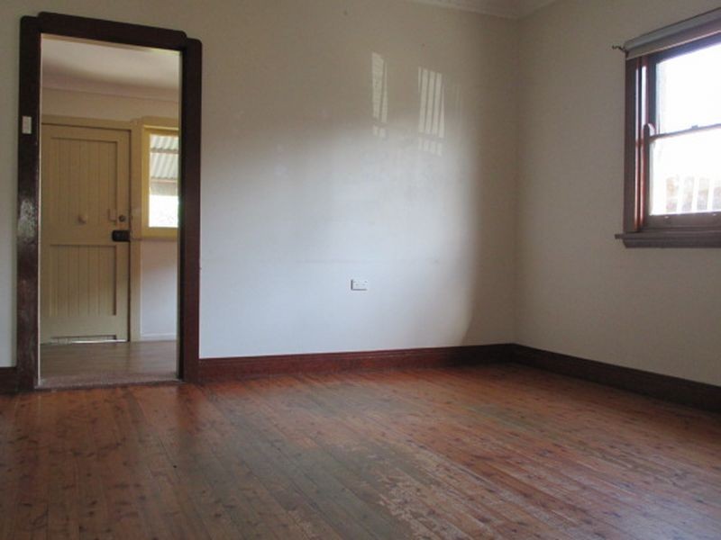 4 Enid Avenue, Granville NSW 2142