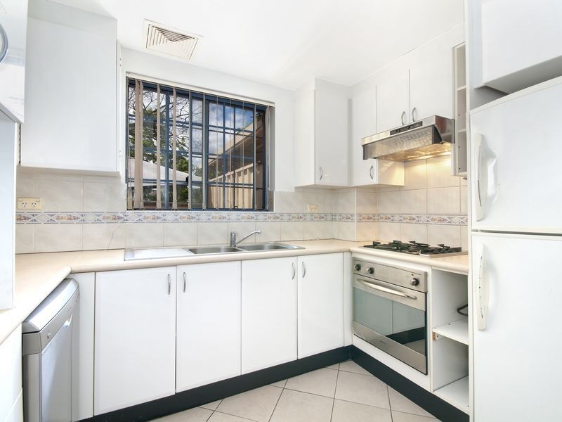 6/126-128 John Street, Merrylands NSW 2160