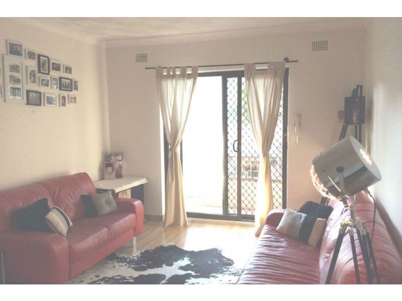 8/132-134 Railway Street, Granville NSW 2142