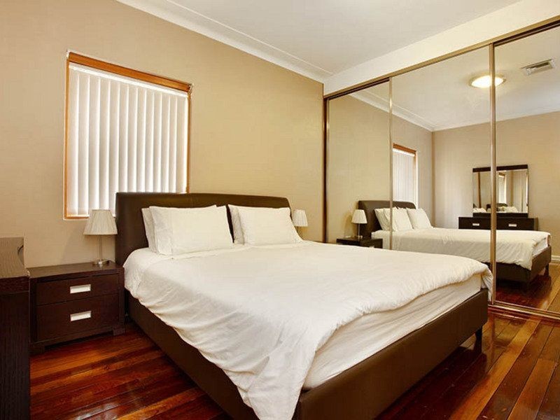 8 Rita Street, Merrylands NSW 2160