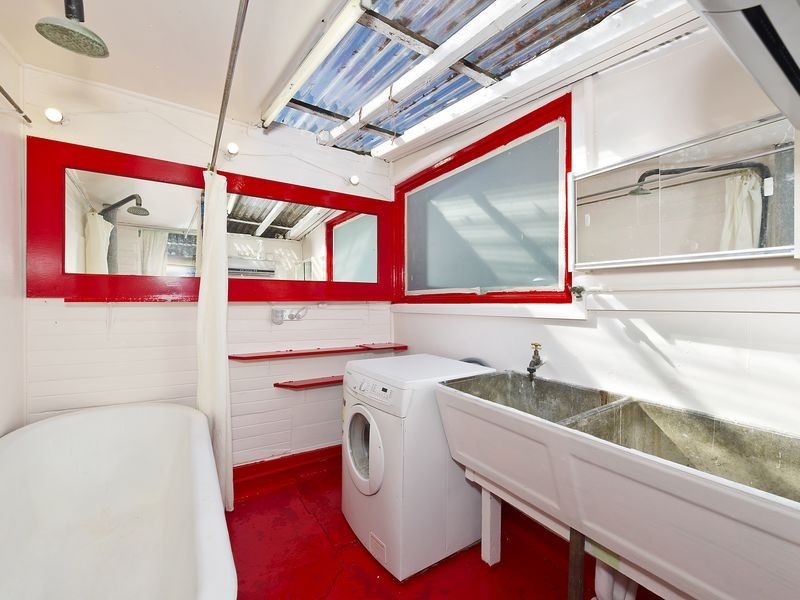 8 New York Street, Granville NSW 2142