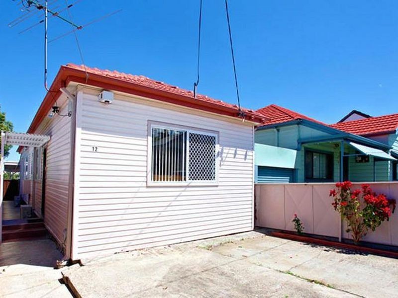 12 Queen Street, Granville NSW 2142