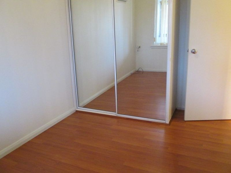 1 Van Dieman Crescent, Fairfield West NSW 2165