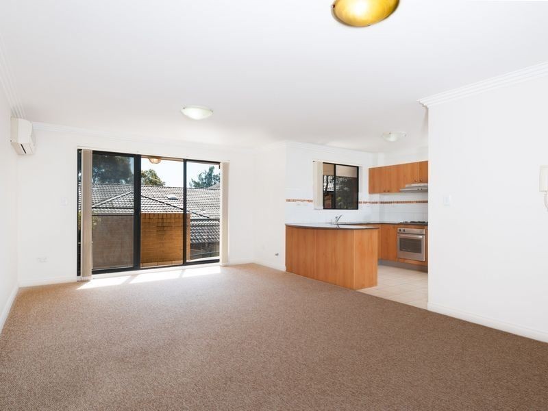 15/22 Blaxcell Street, Granville NSW 2142