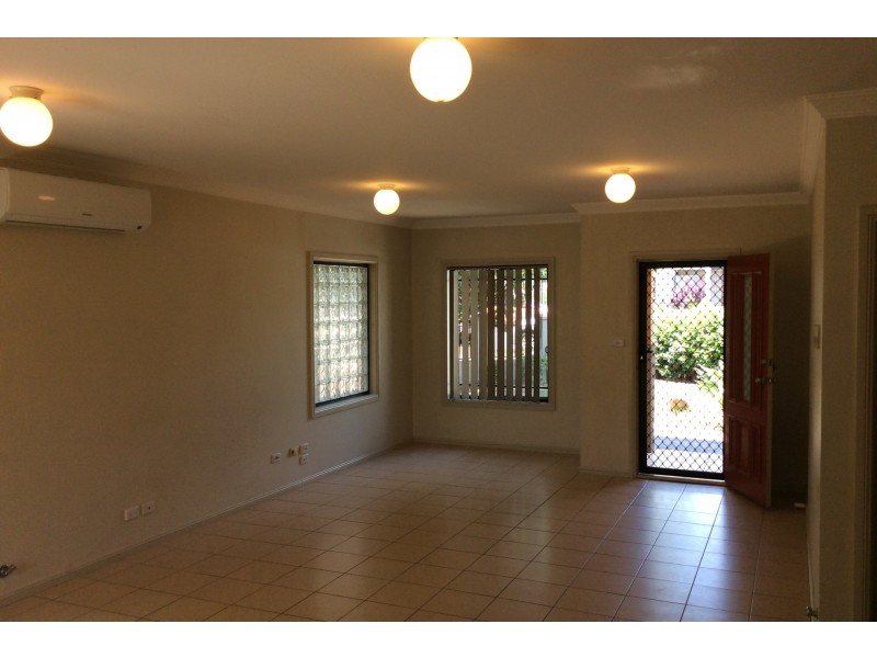 1/20-22 Lomond Street, Guildford NSW 2161