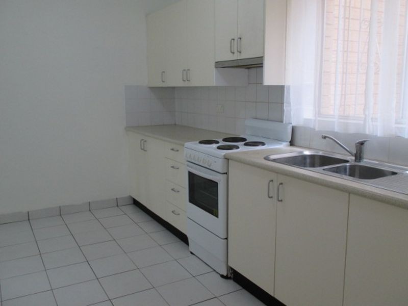 2/22 Clyde Street, Granville NSW 2142