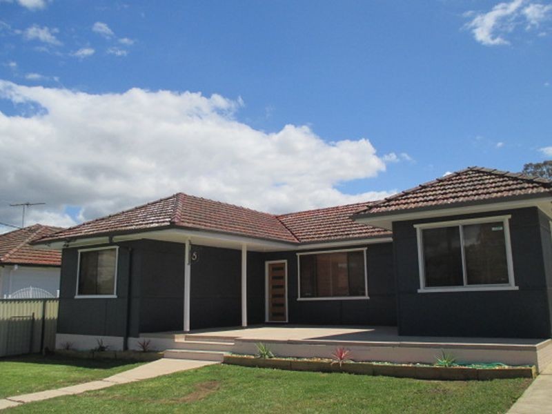 5 Carnation Street, Guildford NSW 2161