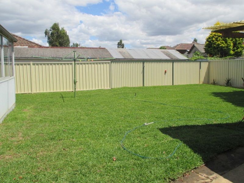 5 Carnation Street, Guildford NSW 2161