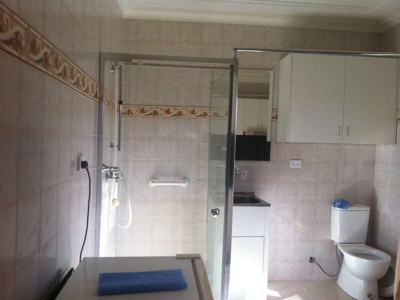 8A Montgomery Street, Granville NSW 2142