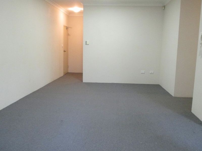 10/33 Neil Street, Merrylands NSW 2160