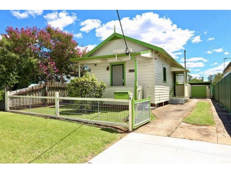 9 Elizabeth St, Granville NSW 2142