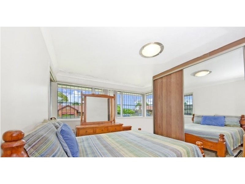 1 Montgomery Avenue, Granville NSW 2142