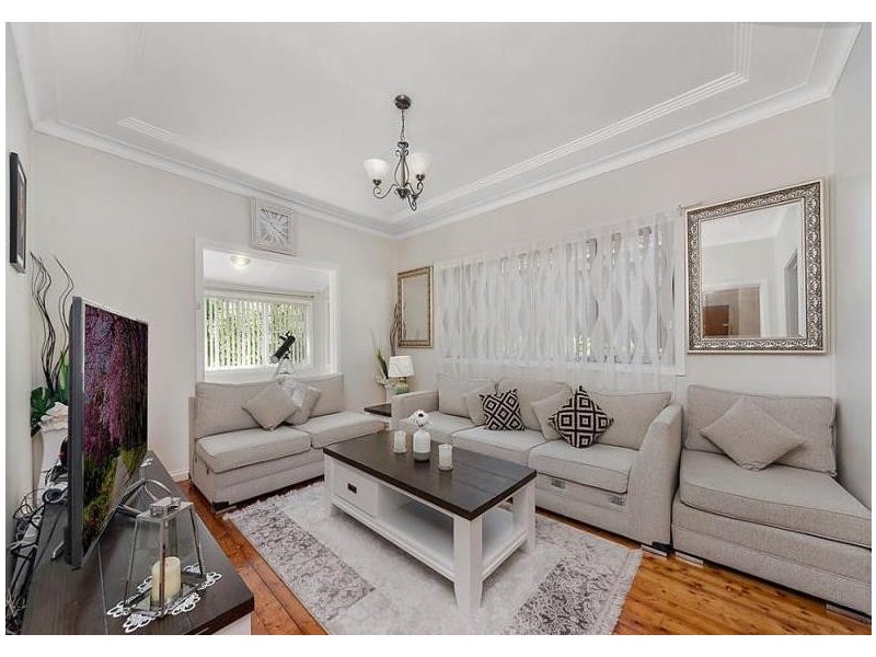 241 Blaxcell Street, Granville NSW 2142