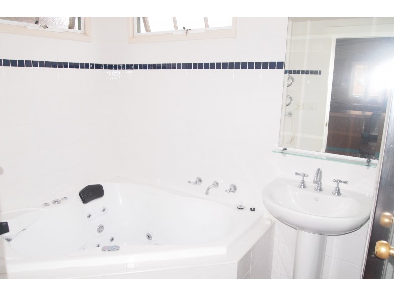 93 The Avenue, Granville NSW 2142