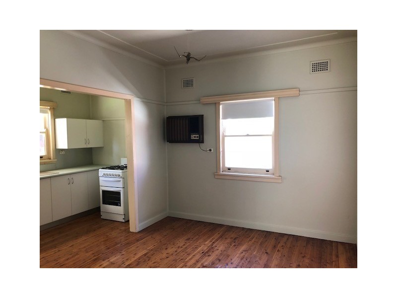 18 Todd Street, Merrylands NSW 2160