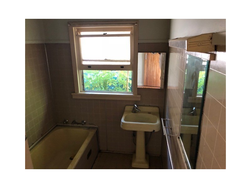 18 Todd Street, Merrylands NSW 2160