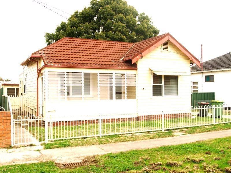 28 John Street, Granville NSW 2142