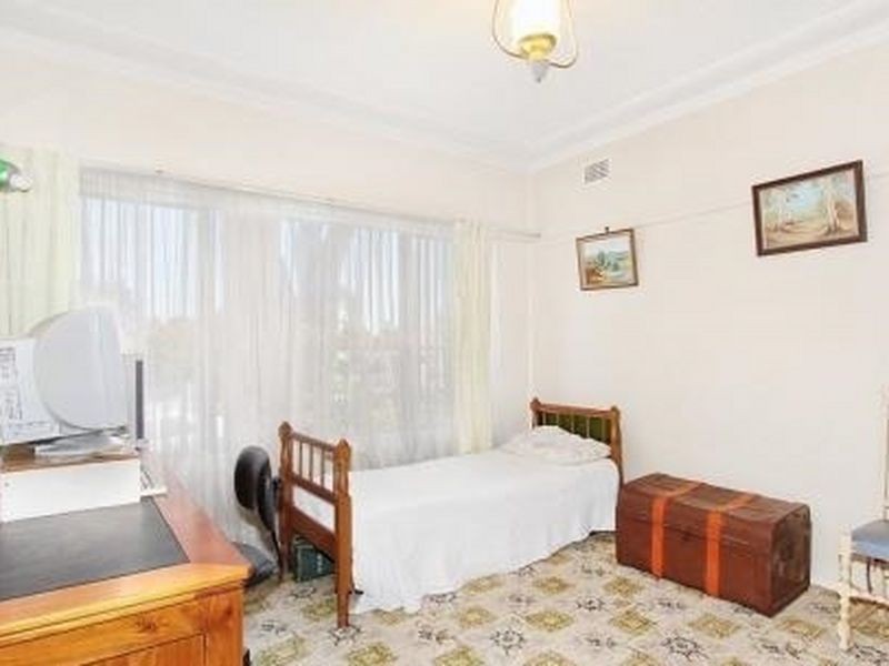 27 Orchid Street, Guildford NSW 2161