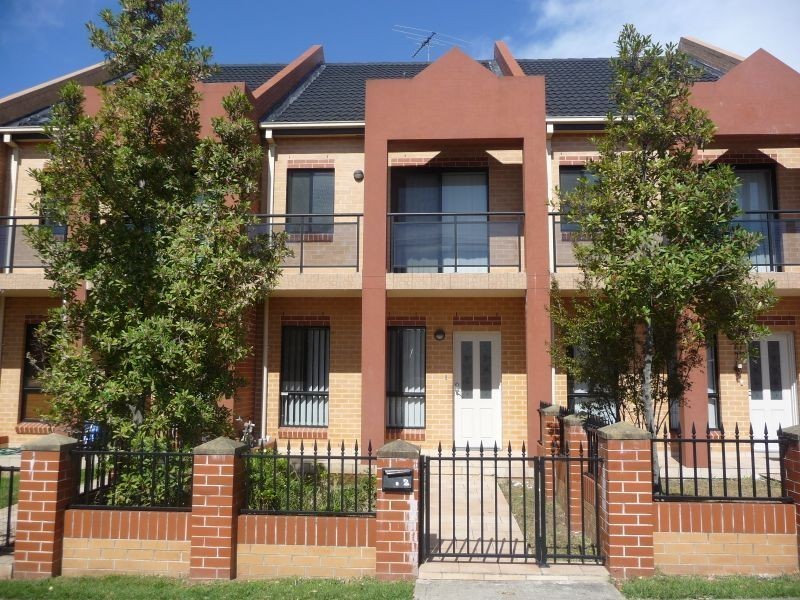 8/335 Blaxcell Street, Granville NSW 2142