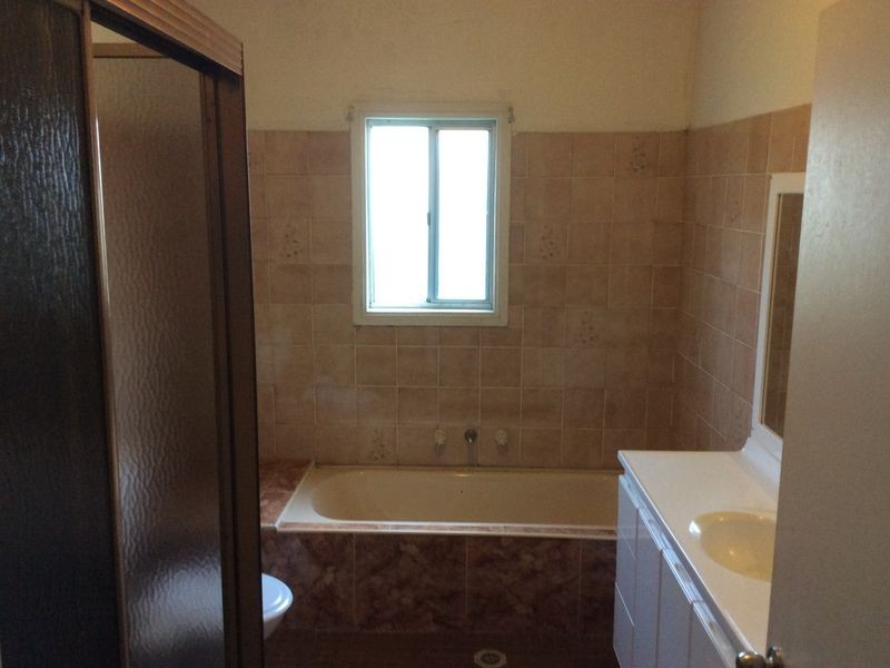 135 The Avenue, Granville NSW 2142