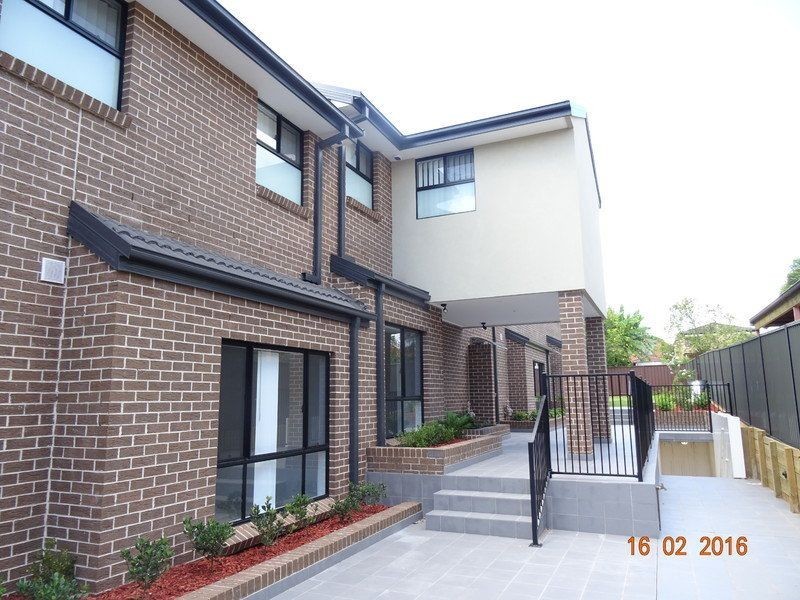 6/83 Blaxcell Street, Granville NSW 2142